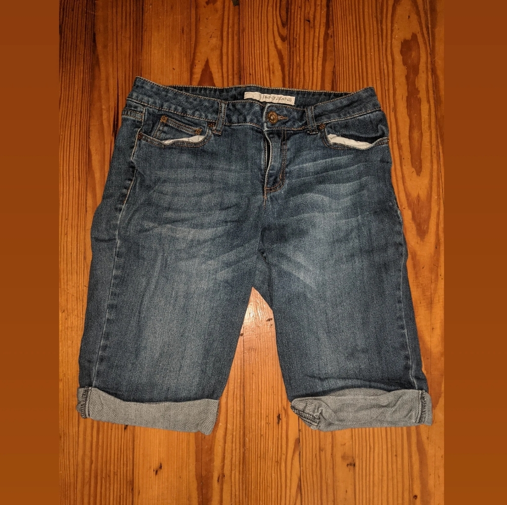 DKNY Jeans | Size 12 | Denim Jean Shorts